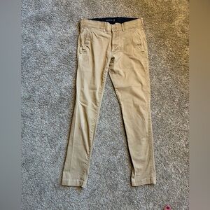 Abercrombie khaki chino pants skinny leg 31x32